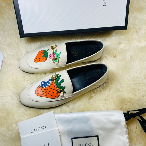 【sold】New authentic Gucci loafers - Picture 5 of 16